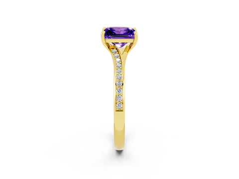 Yellow gold Princess Cut Tanzanite Solitaire Ring with Pavé Band and Prong Setting_14