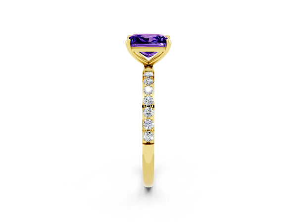 Yellow gold Princess Cut Tanzanite Solitaire Ring with Round  Pavé Band and Prong Setting