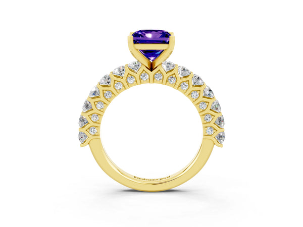 Yellow gold Princess Cut Tanzanite Solitaire Ring with Shared Prong Pavé Band and Four-Prong Setting