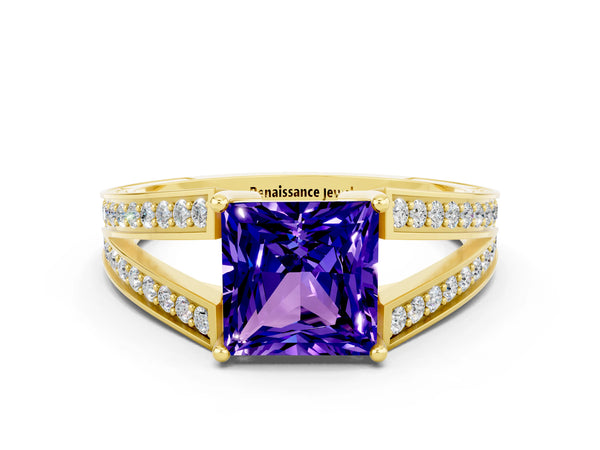 Yellow gold Princess Cut Tanzanite Split Shank Ring with Pavé Band and Four-Prong Setting