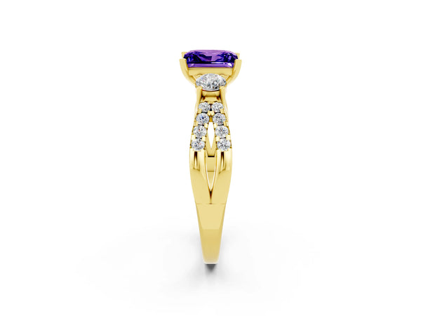 Yellow gold Princess Cut Tanzanite Three-Stone Ring with Pavé Split Shank and Four-Prong Setting