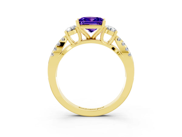Yellow gold Princess Cut Tanzanite Three-Stone Ring with Pavé Split Shank and Four-Prong Setting