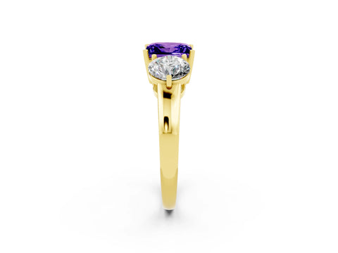 Yellow gold Princess Cut Tanzanite Three-Stone Ring with Prong Setting and Classic Band_2