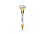 Yellow gold Princess Cut Three-Stone Diamond Pavé Band with Prong Setting_25