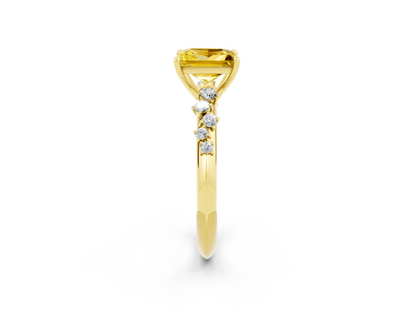 Yellow gold Princess Cut Yellow Sapphire Cluster Side Stone Solitaire Ring with Prong Setting