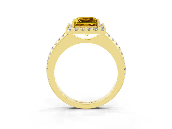 Yellow gold Princess Cut Yellow Sapphire Pavé Halo Ring with Four-Prong Setting