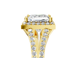 Yellow gold Princess Halo Split Shank Diamond Ring with Prong Setting_22