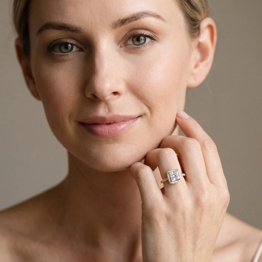 Yellow gold Princess Halo Twist Band with Four-Prong Setting