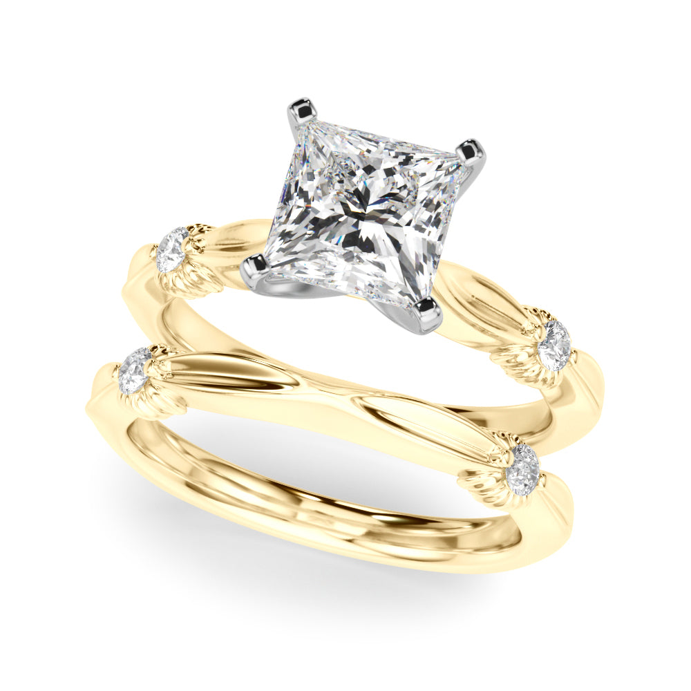 Yellow gold Princess Solitaire Diamond Twisted Band with Four-Prong Setting 1
