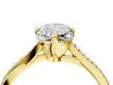 Yellow gold Princess Solitaire Twist Band with Pavé Diamonds and Four-Prong Setting_78