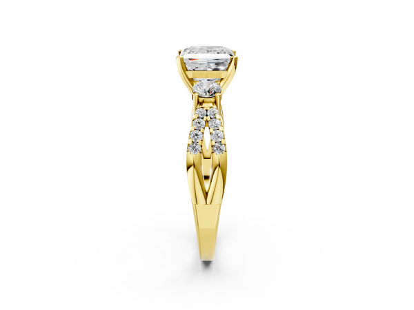 Yellow gold Princess Cut Diamond Three-Stone Ring with Pavé Split Shank and Four-Prong Setting