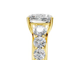Yellow gold Radiant Brilliant Diamond Pavé Band with Six-Prong Setting_8