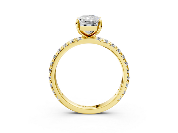 Yellow gold Radiant Cut Diamond Pavé Solitaire Ring with Round Band and Prong Setting