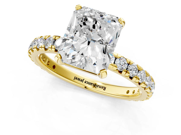 Yellow gold Radiant Cut Diamond Pavé Solitaire Ring with Round Band and Prong Setting
