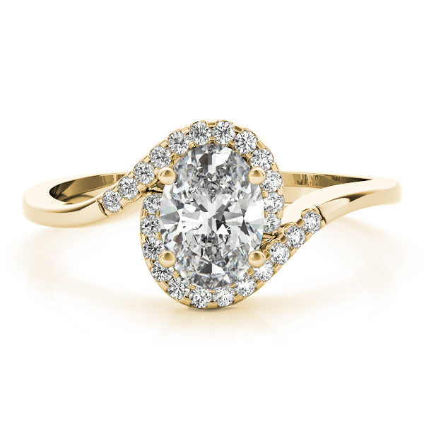 Yellow gold Princess Halo Twist Band with Four-Prong Setting