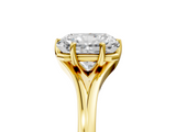 Yellow gold Radiant Solitaire Diamond Ring with Six-Prong Setting and Tapered Band_30