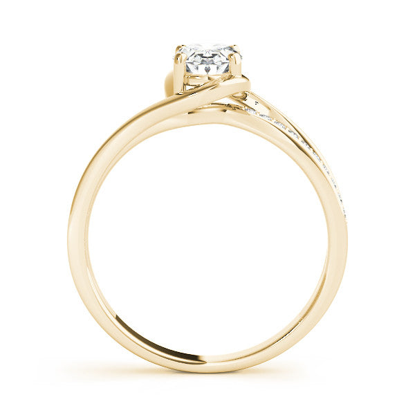 Yellow gold Radiant Solitaire Diamond Ring with Split Shank and Prong Setting