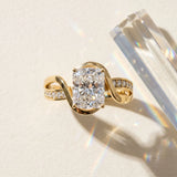 Yellow gold Radiant Solitaire Twisted Band with Prong Setting_15