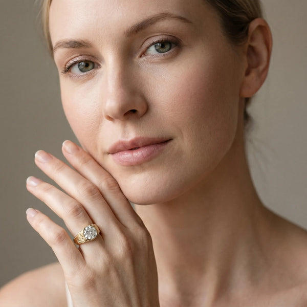 Yellow gold Round Brilliant Solitaire Milgrain Bezel Engagement Ring