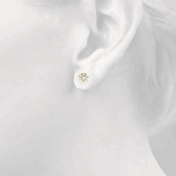 Yellow gold Round Cluster Diamond Stud Earrings with Prong Setting 3