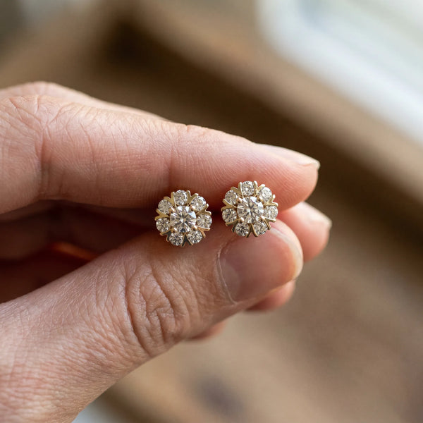 Yellow gold Round Cluster Diamond Stud Earrings with Prong Setting