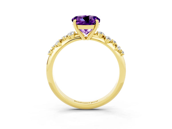 Yellow gold Round Cut Amethyst Cluster Side Stone Solitaire Ring with Prong Setting