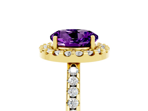 Yellow gold Round Cut Amethyst Pavé Halo Ring with Four-Prong Setting_17