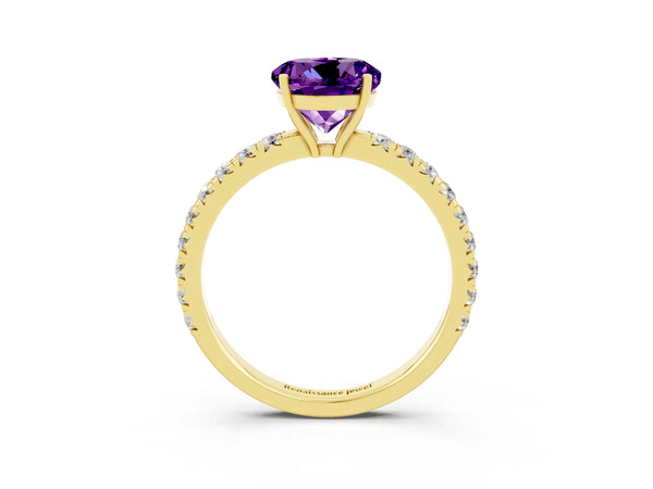 Yellow gold Round Cut Amethyst Pavé Solitaire Engagement Ring with Four-Prong Setting