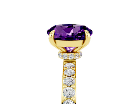 Yellow gold Round Cut Amethyst Ring with Pavé Band and Four-Prong Setting_5