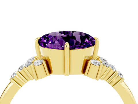 Yellow gold Round Cut Amethyst Ring with Side Stones and Four-Prong Setting_40