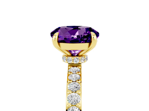 Yellow gold Round Cut Amethyst Solitaire Engagement Ring with Pavé Band and Four-Prong Setting_5