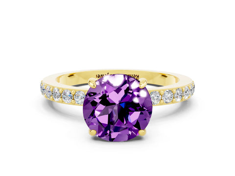 Yellow gold Round Cut Amethyst Solitaire Engagement Ring with Pavé Band and Four-Prong Setting