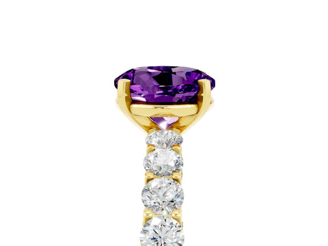 Yellow gold Round Cut Amethyst Solitaire Ring with Shared Prong Pavé Band and Four-Prong Setting_5