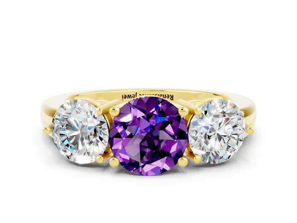 Yellow gold Round Cut Amethyst Three-Stone Ring with Prong Setting and Classic Band