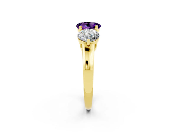 Yellow gold Round Cut Amethyst Three-Stone Ring with Prong Setting and Classic Band