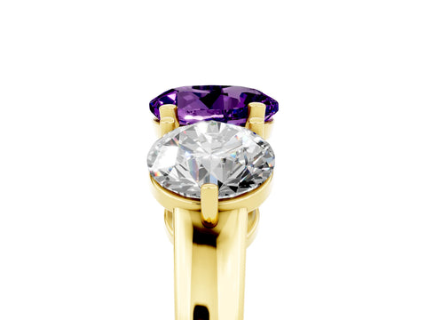 Yellow gold Round Cut Amethyst Three-Stone Ring with Prong Setting and Classic Band_5