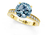 Yellow gold Round Cut Aquamarine Milgrain Pavé Engagement Ring with Four-Prong Setting_1