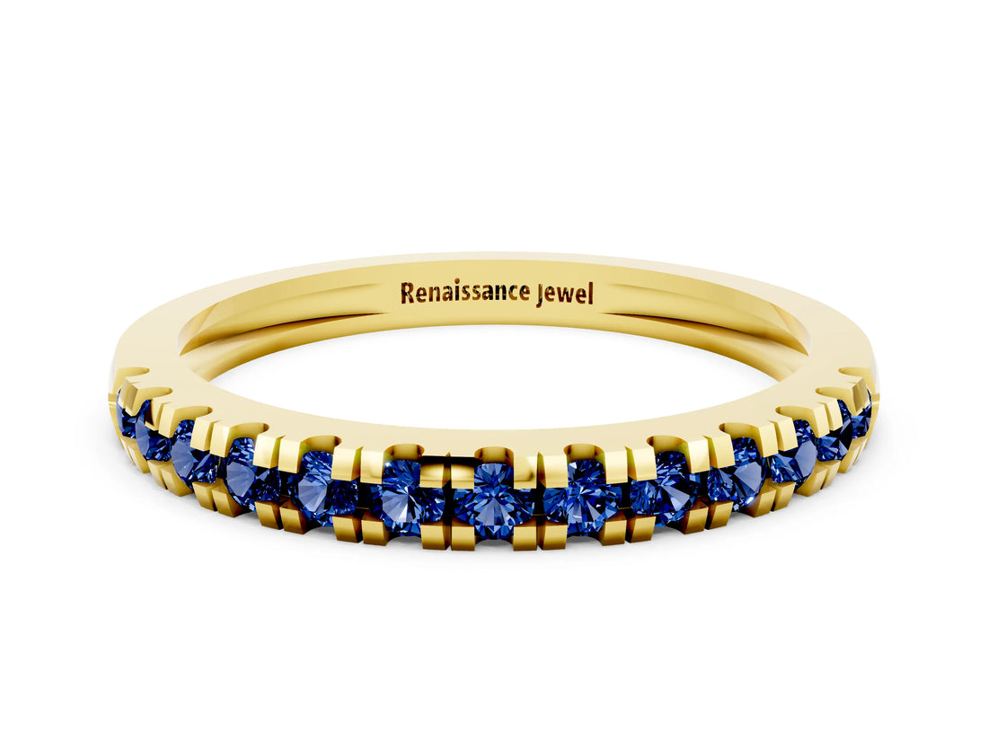Yellow gold Round Cut Blue Sapphire Pavé Set Thin Band