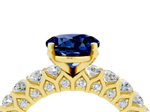 Yellow gold Round Cut Blue Sapphire Solitaire Ring with Shared Prong Pavé Band and Four-Prong Setting_4