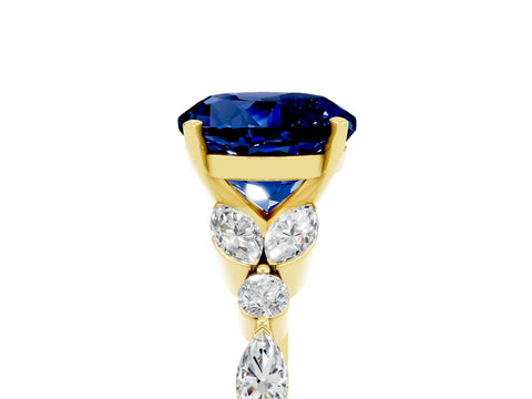 Yellow gold Round Cut Blue Sapphire Solitaire Ring with Side Stones and Four-Prong Setting_17