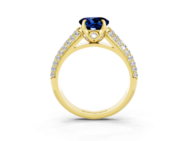 Yellow gold Round Cut Blue Sapphire Solitaire Ring with Three-Row Pavé Band and Four-Prong Setting