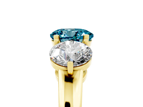 Yellow gold Round Cut Blue Topaz Three-Stone Ring with Prong Setting and Classic Band_5