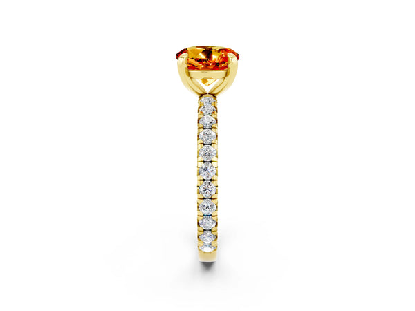 Yellow gold Round Cut Citrine Pavé Solitaire Ring with Round Band and Prong Setting