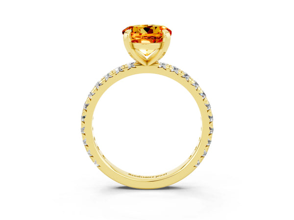 Yellow gold Round Cut Citrine Pavé Solitaire Ring with Round Band and Prong Setting