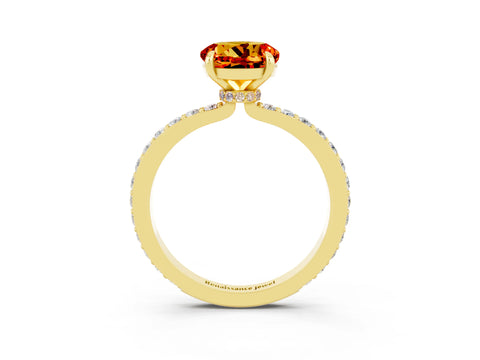 Yellow gold Round Cut Citrine Ring with Pavé Band and Four-Prong Setting_3