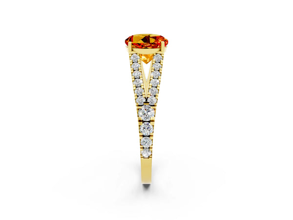 Yellow gold Round Cut Citrine Split Shank Pavé Engagement Ring with Four-Prong Setting