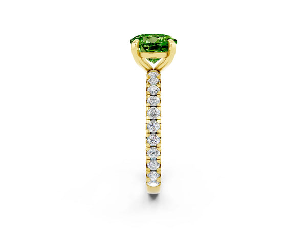 Yellow gold Round Cut Cut Diamond Pavé Band with Four-Prong Setting