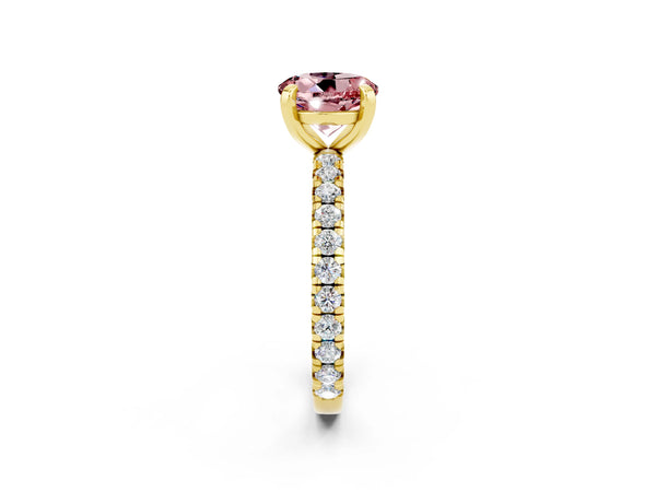 Yellow gold Round Cut Cut Diamond Pavé Band with Four-Prong Setting