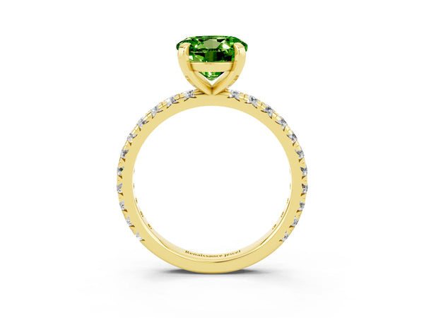 Yellow gold Round Cut Cut Diamond Pavé Band with Four-Prong Setting