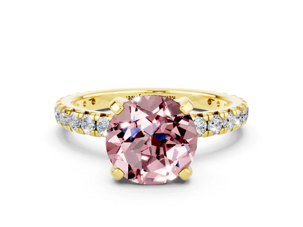 Yellow gold Round Cut Cut Diamond Pavé Band with Four-Prong Setting